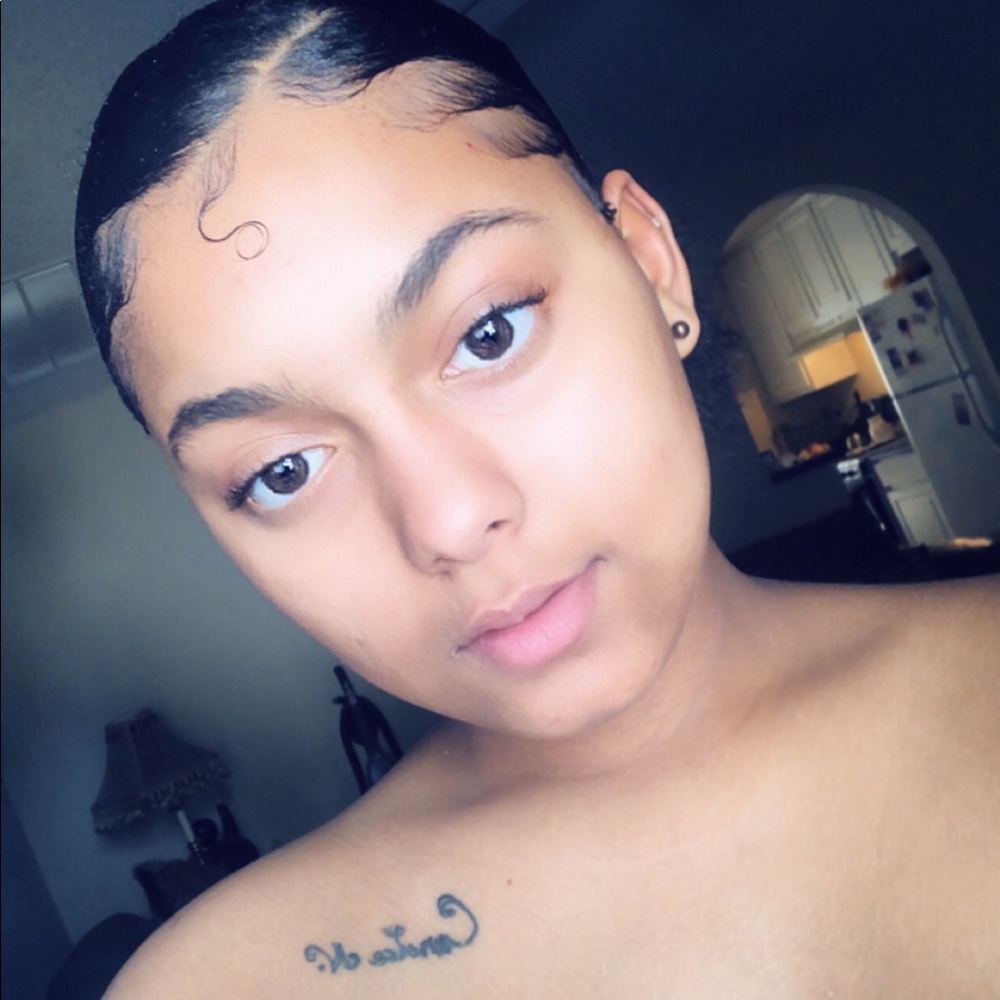 Meet your Posher, Imani